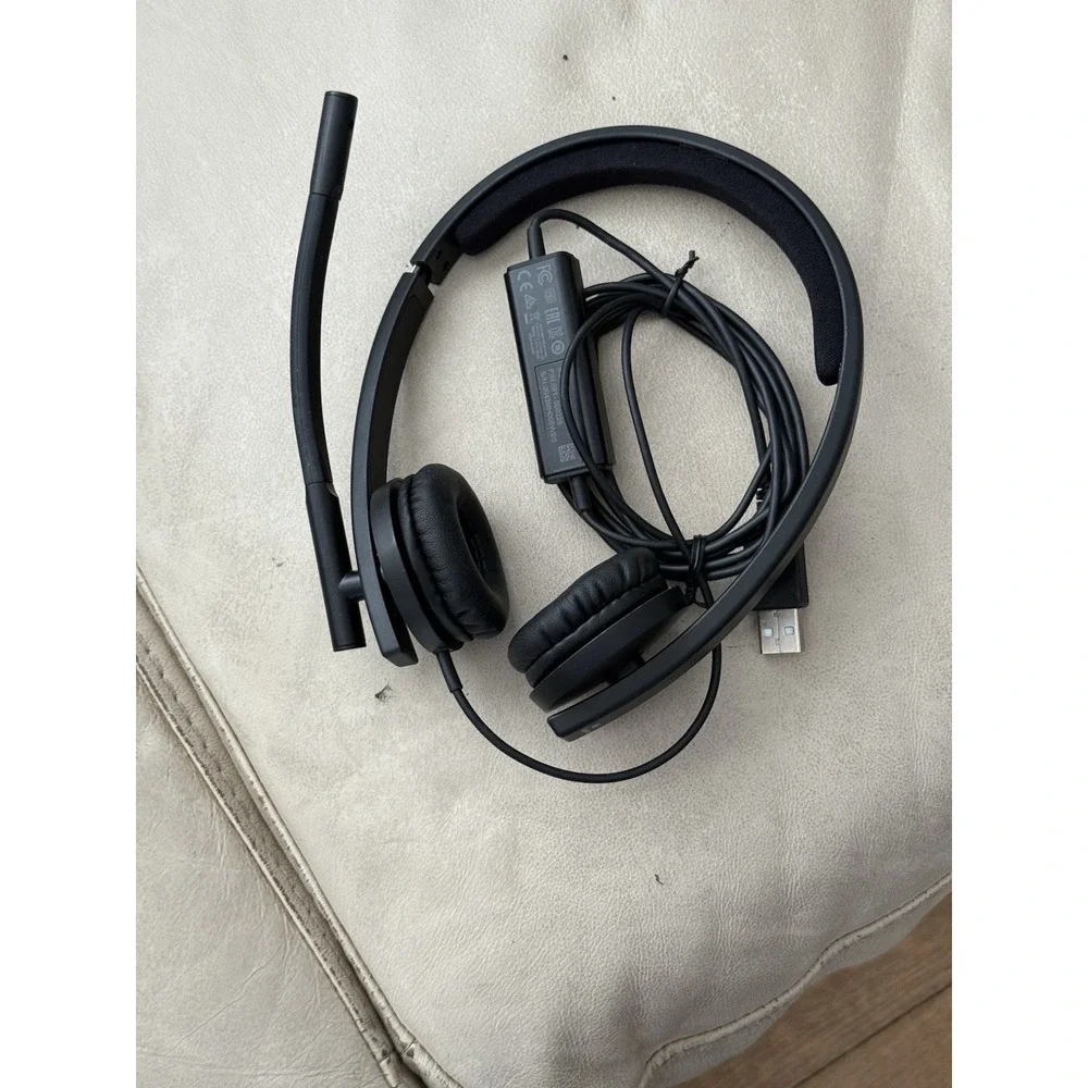 Logitech - A-00064 - Stereo Headset With Noise Canceling Mic
